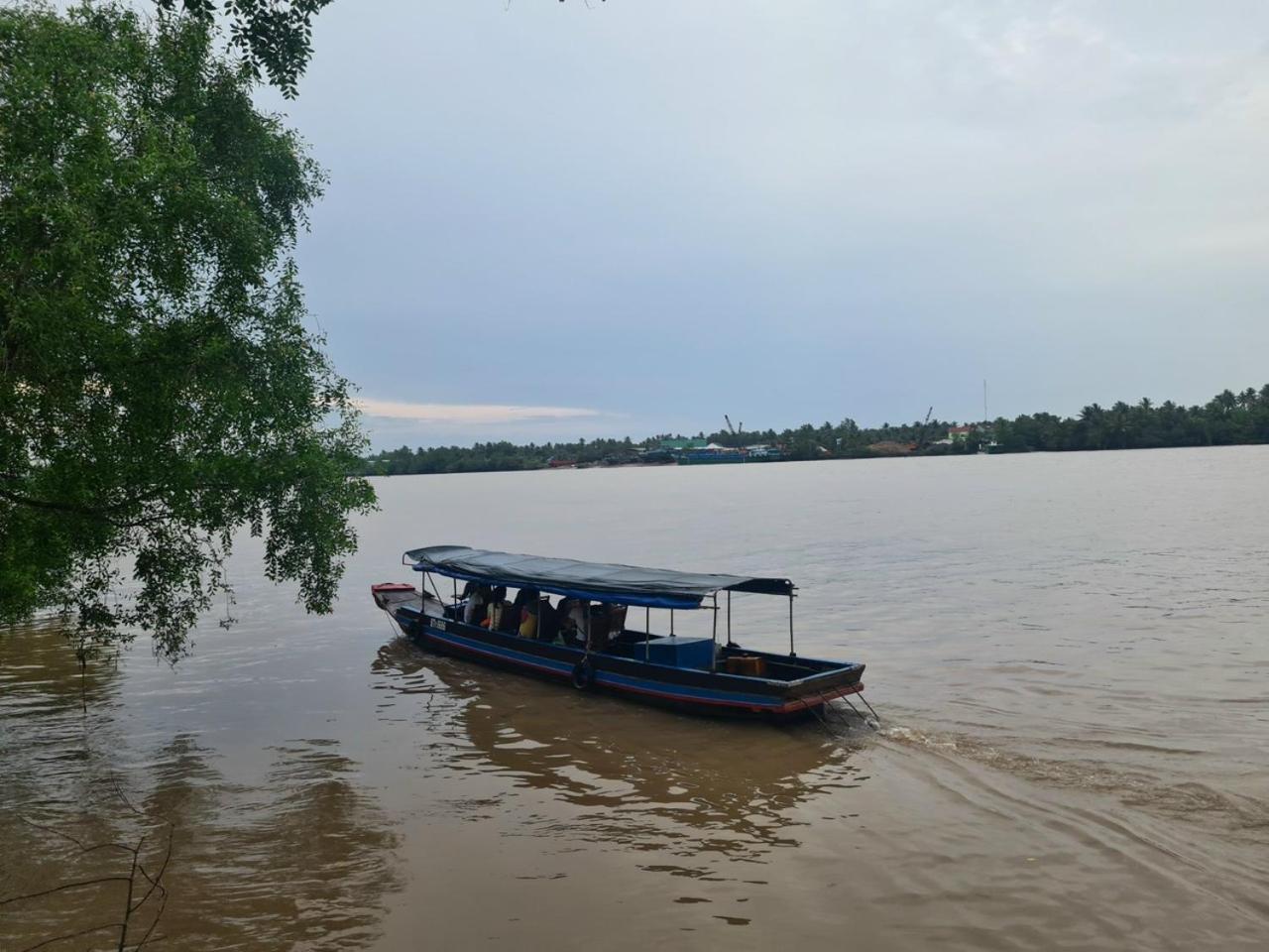 Nam Binh Homestay Ben Tre Exterior photo