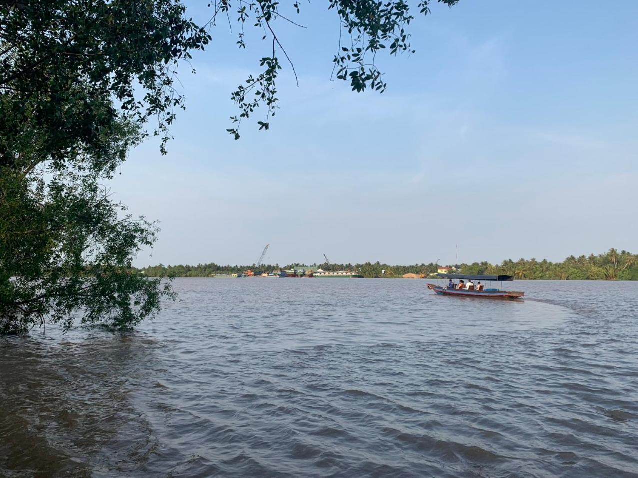 Nam Binh Homestay Ben Tre Exterior photo